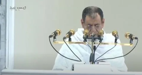 خطيب عرفة يتوجه بالدعاء إلى الله لنصرة الفلسطينيين وإغاثة الجوعى في الأراضي المحتلة التي تعاني من الإبادة الجماعية منذ 20 شهرًا.