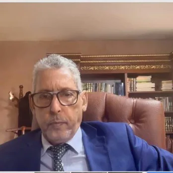 بونا الحسن: انتقال المعرفة بين الأندلس والصحراء: تأملات من “ملاقة” في فترة الأزمة