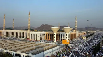 مسجد نمرة: ما هو سبب تحذير النبي من الوقوف في وادي عرنة؟ الأزهر ينبه.