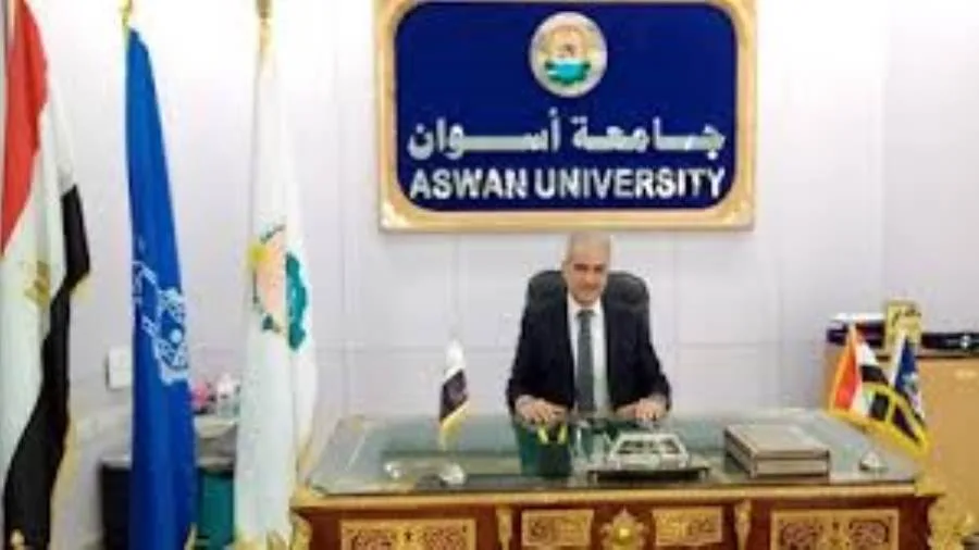 نائب رئيس جامعة أسوان يهنئ الرئيس السيسي بمناسبة عيد الأضحى المبارك