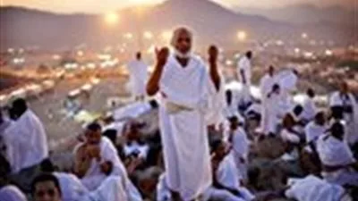 “هنا نحن يا الله”.. ما معنى التلبية في الحج وأسباب ترديدها؟ “هنا نحن يا الله”.. ما معنى التلبية في الحج وأسباب ترديدها؟