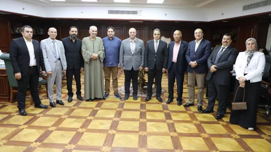 محافظ بني سويف يستقبل قادة حزب الجبهة الوطنية لتهنئتهم بعيد الأضحى محافظ بني سويف يستقبل قادة حزب الجبهة الوطنية لتهنئتهم بعيد الأضحى