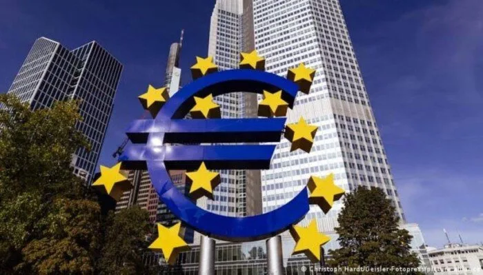 كما كان متوقعاً.. البنك المركزي الأوروبي يقلص سعر الفائدة بمقدار 25 نقطة أساس كما كان متوقعاً.. البنك المركزي الأوروبي يقلص سعر الفائدة بمقدار 25 نقطة أساس