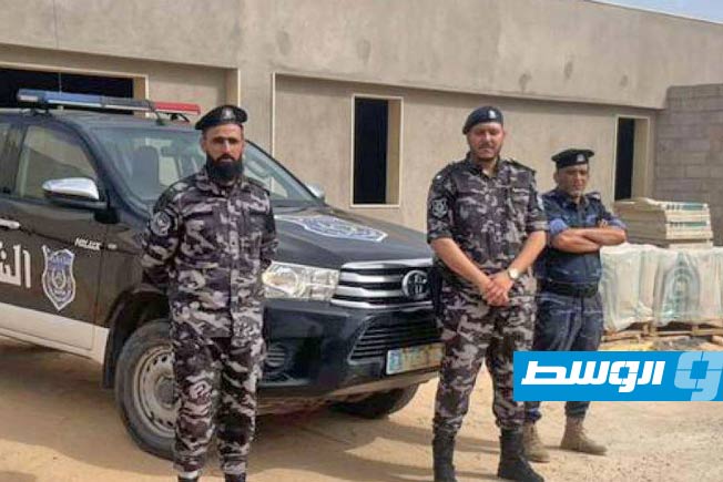 عملية تأمين ونقل بطاقات ناخب لمكاتب الإدارات الانتخابية في بلديات الزاوية والساحل الغربي، الخميس 5 يونيو 2025. (وزارة الداخلية)