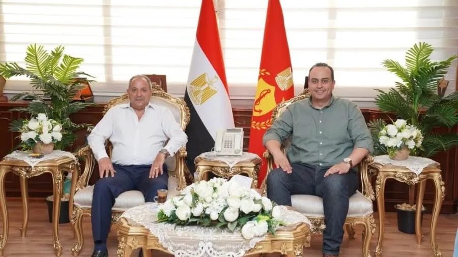 رئيس هيئة الرعاية الصحية يجتمع بمحافظ بورسعيد لمناقشة تطوير الخدمات الصحية للسكّان في المحافظة رئيس هيئة الرعاية الصحية يجتمع بمحافظ بورسعيد لمناقشة تطوير الخدمات الصحية للسكّان في المحافظة