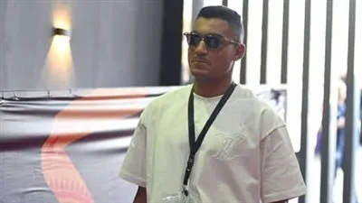مصطفى محمد يؤازر الزمالك قبل اللقاء مع بيراميدز في نهائي كأس مصر مصطفى محمد يؤازر الزمالك قبل اللقاء مع بيراميدز في نهائي كأس مصر