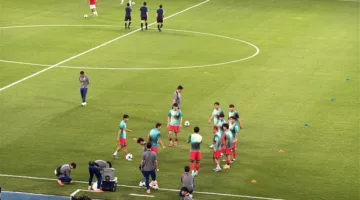 البصرة.. فريقا أسود الرافدين والشمشون الكوري يستعدان للمباراة من خلال التدريبات (صور)