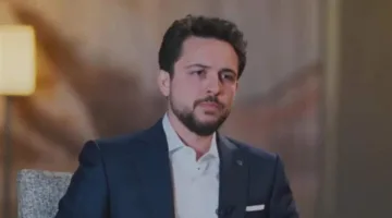 الأمير الحسين يمضي لحظات عفوية مع ابنته الأميرة إيمان قبل مباراة الأردن