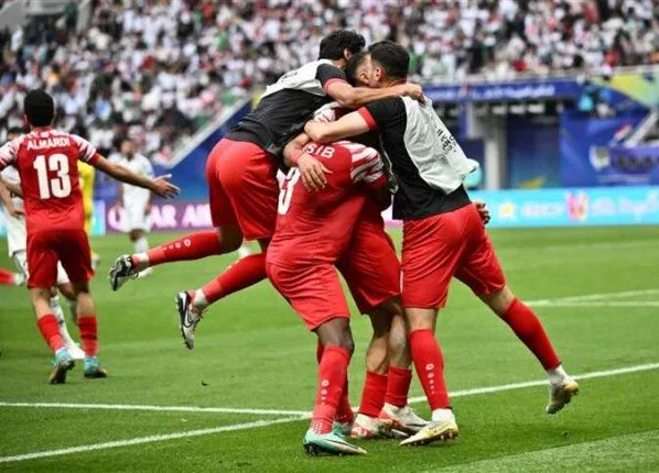 الأردن يحقق انتصاراً على عمان بثلاثة أهداف في تصفيات كأس العالم 2026 الأردن يحقق انتصاراً على عمان بثلاثة أهداف في تصفيات كأس العالم 2026