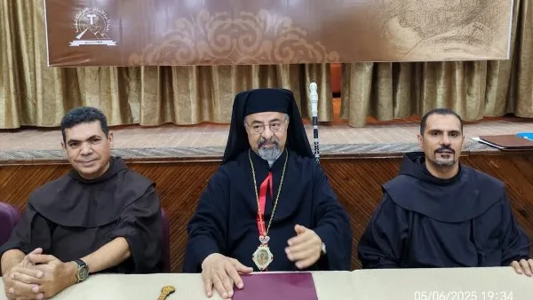 بطريرك الأقباط الكاثوليك يقوم بزيارة إلى جماعة الإخوة الأصاغر بطريرك الأقباط الكاثوليك يقوم بزيارة إلى جماعة الإخوة الأصاغر