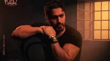 رابع أغاني ألبومه الجديد.. تامر حسني يصدر أغنية “حلال فيك” من فيلم ريستارت