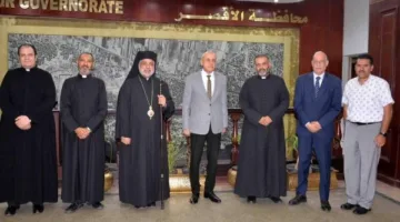الأنبا عمانوئيل يقدم التهاني لمحافظ الأقصر والقيادات الأمنية بمناسبة عيد الأضحى المبارك