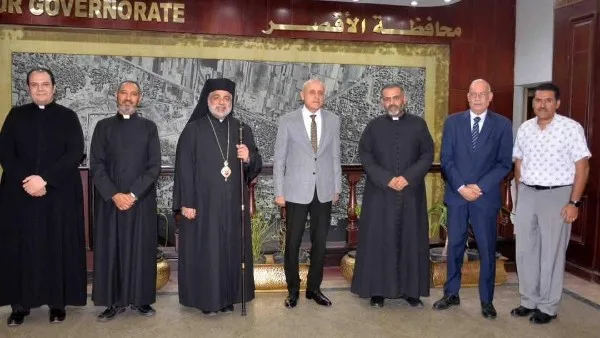 الأنبا عمانوئيل يقدم التهاني لمحافظ الأقصر والقيادات الأمنية بمناسبة عيد الأضحى المبارك الأنبا عمانوئيل يقدم التهاني لمحافظ الأقصر والقيادات الأمنية بمناسبة عيد الأضحى المبارك