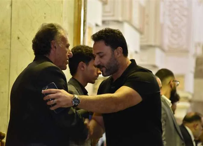 من بينهم فيفي عبده وهنيدي.. فنانون ومثقفون يعبرون عن تعازيهم في وفاة الفنانة سميحة أيوب (صور)