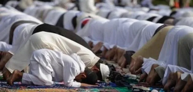 مواعيد الصلاة لليوم الجمعة 6 يونيو 2025 في المدن والعواصم العربية.