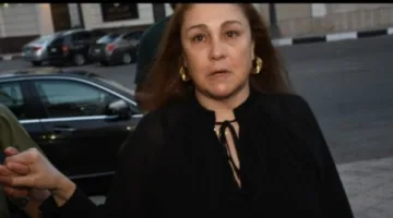 شيرين تعبر عن حزنها في عزاء سميحة أيوب.. فيديو يظهر تعابير وجهها