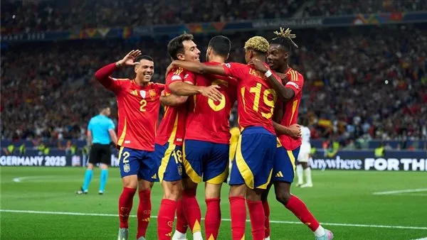 إسبانيا تتفوق على فرنسا وتبلغ نهائي دوري الأمم الأوروبية إسبانيا تتفوق على فرنسا وتبلغ نهائي دوري الأمم الأوروبية