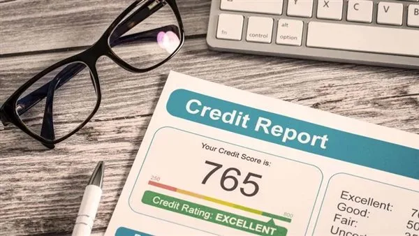 أثر القروض على تصنيف I-Score الائتماني