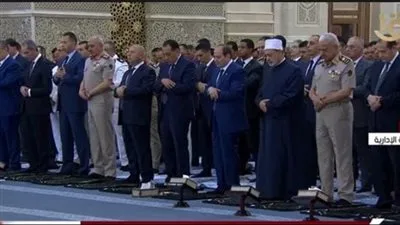 الرئيس السيسي يشارك في صلاة عيد الأضحى 2025 بمسجد مصر الكبير