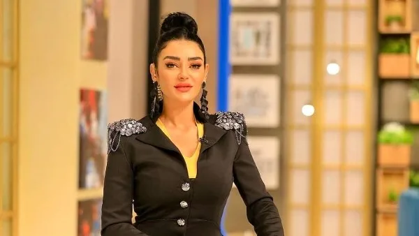 هبة الأباصيري: فيديو هاني شاكر كان المفتاح لدخولي عالم الإعلام هبة الأباصيري: فيديو هاني شاكر كان المفتاح لدخولي عالم الإعلام