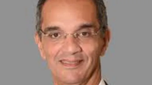 عمرو طلعت: شهدت صناعة الاتصالات في مصر تغييرات جوهرية خلال العقد الماضي عمرو طلعت: شهدت صناعة الاتصالات في مصر تغييرات جوهرية خلال العقد الماضي