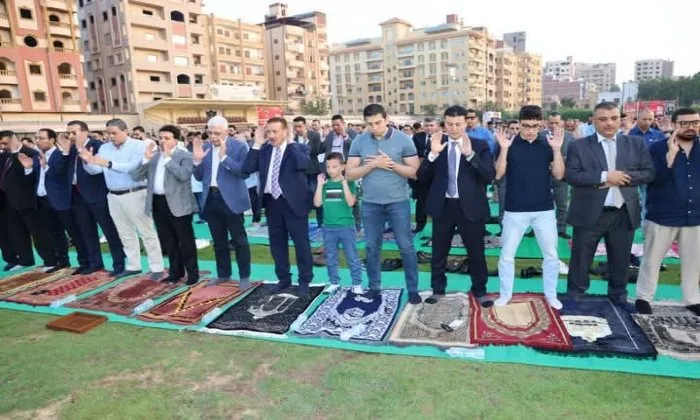 محافظ المنوفية يشارك في صلاة عيد الأضحى بساحة جمهورية شبين محافظ المنوفية يشارك في صلاة عيد الأضحى بساحة جمهورية شبين