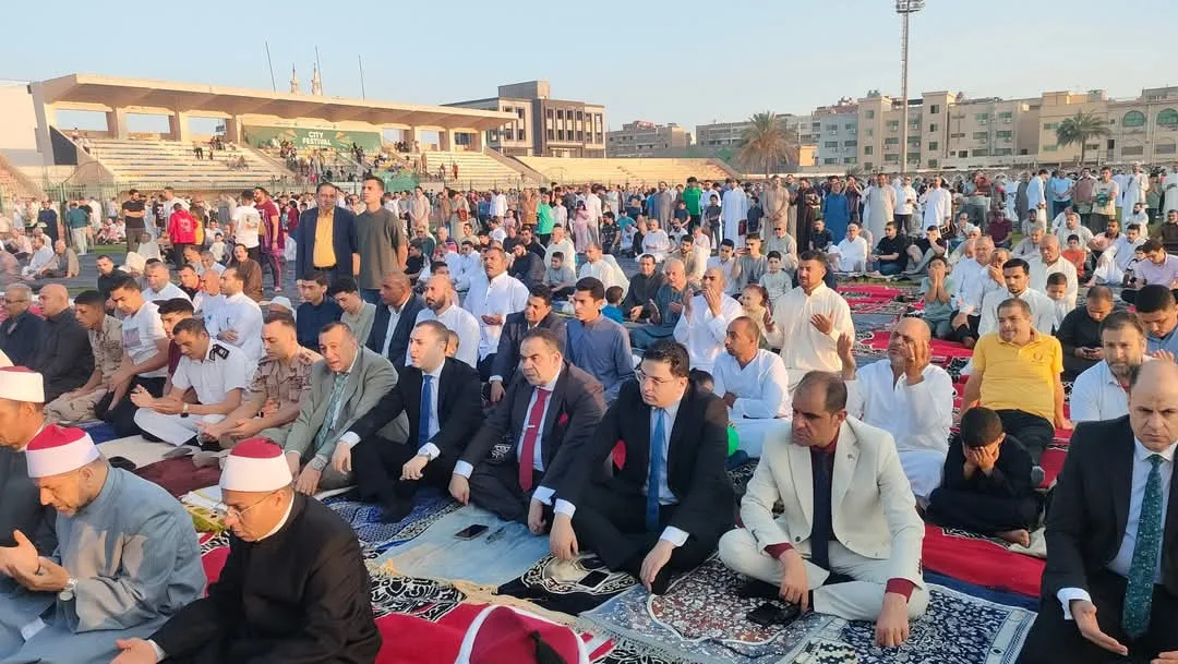 روحانية عيد الأضحى في كفر الشيخ: صور من الصلاة روحانية عيد الأضحى في كفر الشيخ: صور من الصلاة