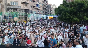 أجواء احتفالية في صلاة العيد بالساحات العامة في الإسكندرية