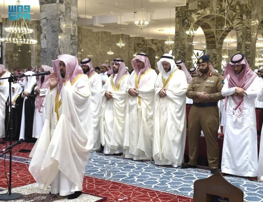 أداء صلاة عيد الأضحى في الطائف أداء صلاة عيد الأضحى في الطائف