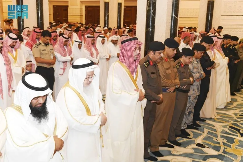 المصليين يحتفلون بعيد الأضحى في جدة