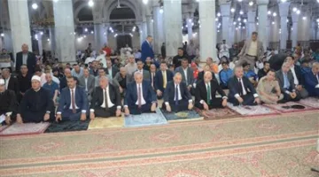 في أجواء احتفالية، محافظ الغربية يؤدي صلاة العيد في مسجد السيد البدوي ويقدم التهاني للأهالي بمناسبة عيد الأضحى المبارك.