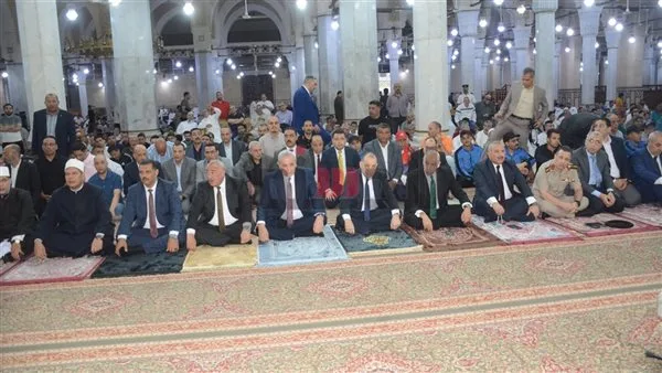 في أجواء من الفرحة، محافظ الغربية يشارك في صلاة العيد في مسجد السيد البدوي