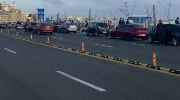 عيد سعيد.. الأهالي يت聚ون على كورنيش مرسي مطروح