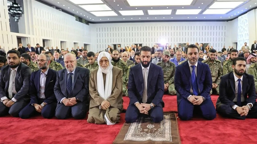 قادة ورؤساء عرب يحضرون صلاة عيد الأضحى وسط أجواء دينية قادة ورؤساء عرب يحضرون صلاة عيد الأضحى وسط أجواء دينية