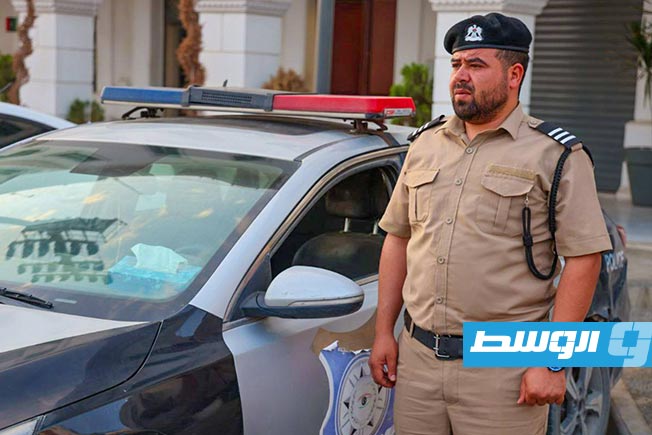 رجال الأمن يؤمنون صلاة عيد الأضحى بميدان الشهداء، 6 يونيو 2025. (أمن طرابلس)