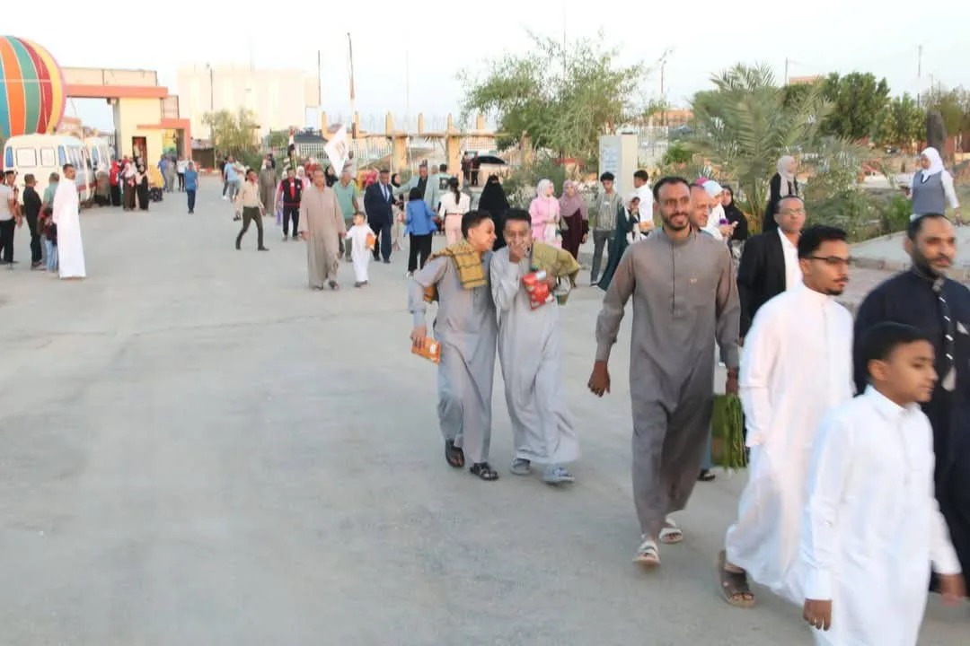 فرحة العيد تسيطر على ساحة حديقة 30 يونيو في الوادي الجديد