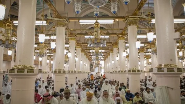 تحذيرات خطيب عيد الأضحى بالمسجد النبوي عن ما يؤدي إلى الخسارة والهلاك تحذيرات خطيب عيد الأضحى بالمسجد النبوي عن ما يؤدي إلى الخسارة والهلاك