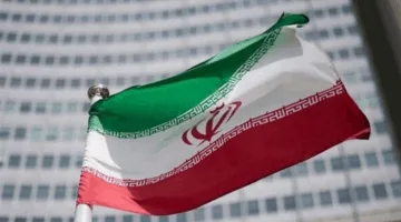 صحيفة أمريكية: إيران تسعى للحصول على مكونات صواريخ باليستية من الصين وتقوم بنقل معدات إلى العراق.