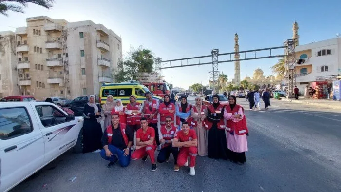 الهلال الأحمر في البحر الأحمر يضمن سلامة المصلين ويعزز أجواء الاحتفال بعيد الأضحى المبارك. الهلال الأحمر في البحر الأحمر يضمن سلامة المصلين ويعزز أجواء الاحتفال بعيد الأضحى المبارك.