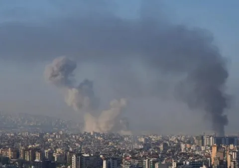 وزير الدفاع الإسرائيلي يؤكد استمرار الهجمات على لبنان إذا لم يتم نزع سلاح حزب الله.. وإيران تندد بـ”العدوان” وزير الدفاع الإسرائيلي يؤكد استمرار الهجمات على لبنان إذا لم يتم نزع سلاح حزب الله.. وإيران تندد بـ”العدوان”