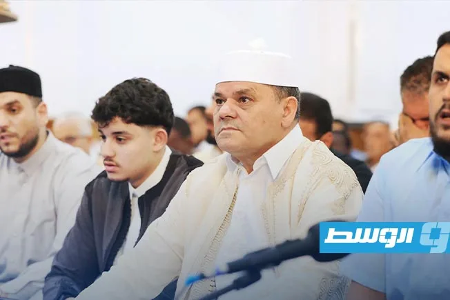 الدبيبة يشارك في صلاة العيد بمدينة مصراتة الدبيبة يشارك في صلاة العيد بمدينة مصراتة