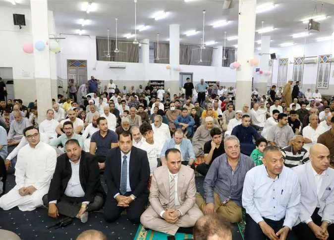 محافظ الشرقية يشارك في صلاة عيد الأضحى بمسجد الزراعة في الزقازيق محافظ الشرقية يشارك في صلاة عيد الأضحى بمسجد الزراعة في الزقازيق