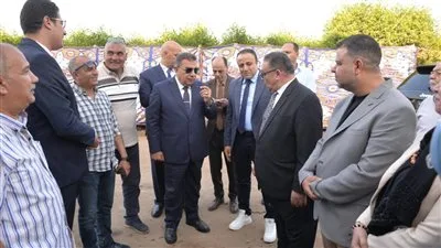محافظ الدقهلية يحضر ذبح الأضاحي في مجزرة طنامل لتوزيعها على الأسر الأكثر احتياجاً. محافظ الدقهلية يحضر ذبح الأضاحي في مجزرة طنامل لتوزيعها على الأسر الأكثر احتياجاً.