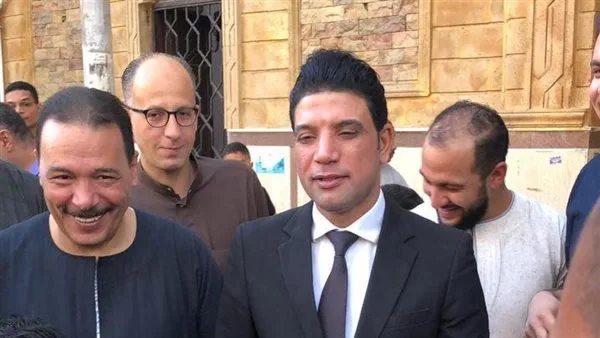 بمناسبة العيد، نائب محافظ سوهاج يقدم الحلوى والألعاب ويزور مركز الأورام للاحتفاء بالأطفال. بمناسبة العيد، نائب محافظ سوهاج يقدم الحلوى والألعاب ويزور مركز الأورام للاحتفاء بالأطفال.