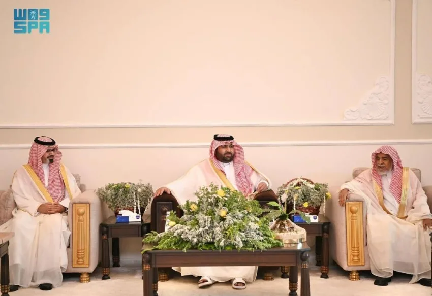 أمير منطقة جازان يهنئ الشيخ معافا بعيد الأضحى أمير منطقة جازان يهنئ الشيخ معافا بعيد الأضحى