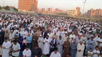 آلاف المصلين يحيون صلاة العيد في 207 موقع بالمنيا