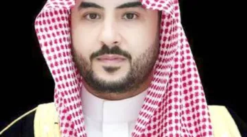 وزير الدفاع يقدم التهاني للقيادة بمناسبة عيد الأضحى المبارك