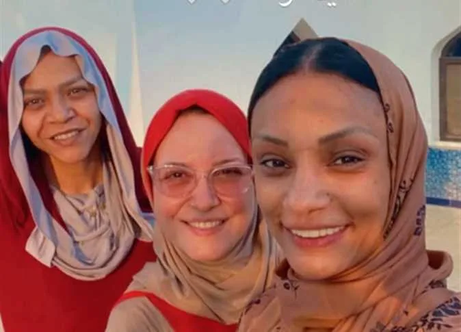 ريهام عبد الغفور تتألق بالحجاب في أحدث ظهور لها خلال صلاة عيد الأضحى (صورة)