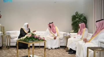 أمير منطقة جازان يهنئ الشيخ العامري بمناسبة العيد