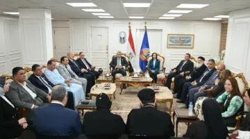 تعزيز العلاقات.. محافظ البحيرة يستقبل المهنئين بعيد الأضحى